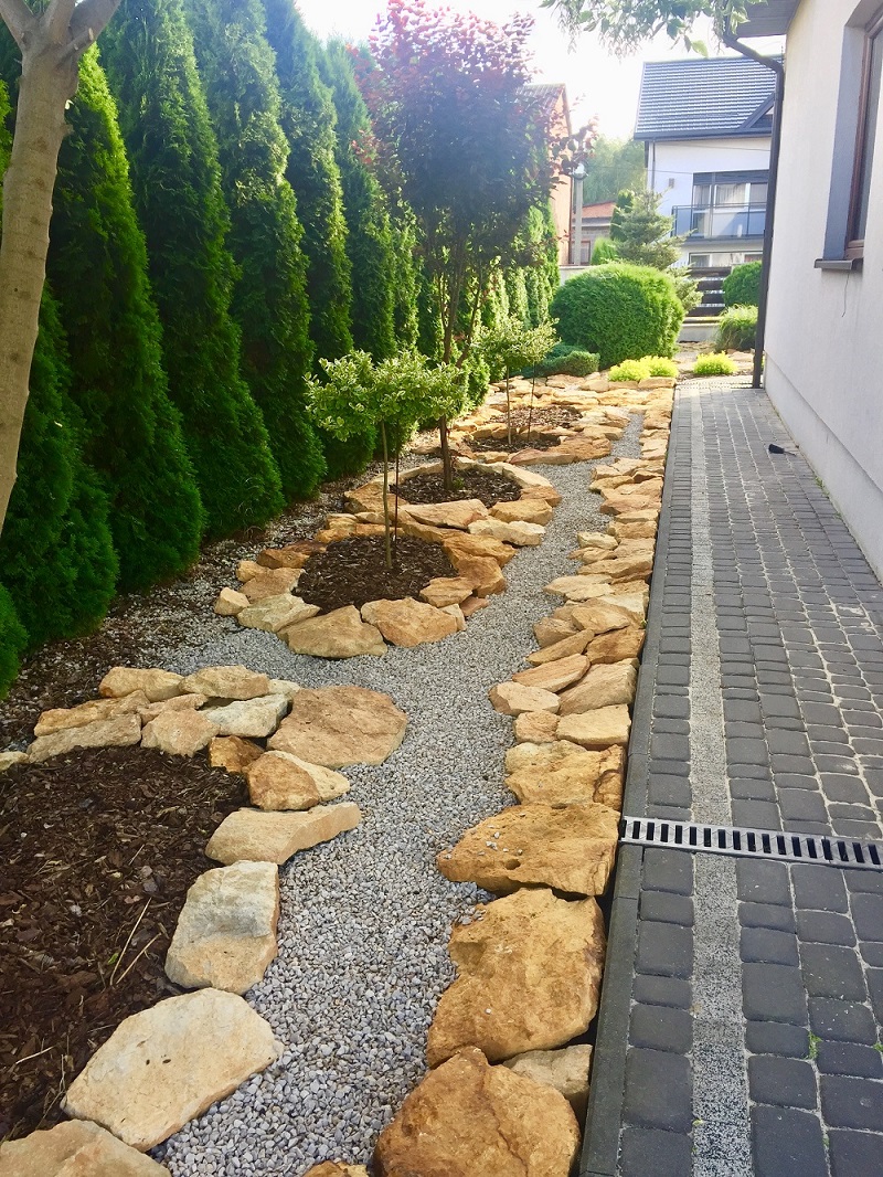 Kamień ogrodowy – idealny na skarpy, murki i mury oporowe